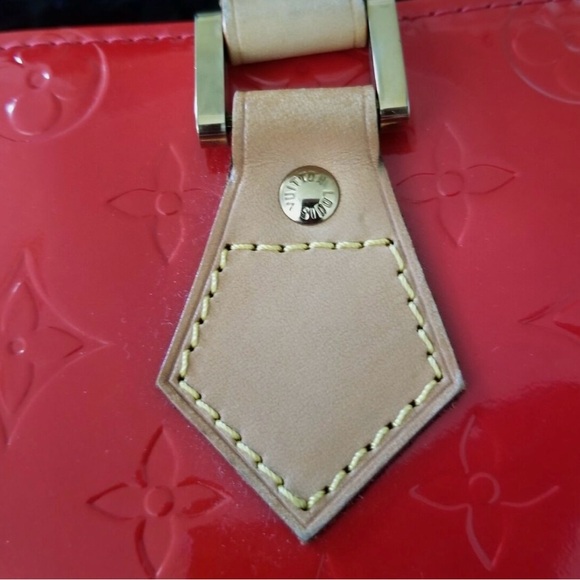 Vintage Louis Vuitton Vernis Red Houston Tote - Picture 8 of 16